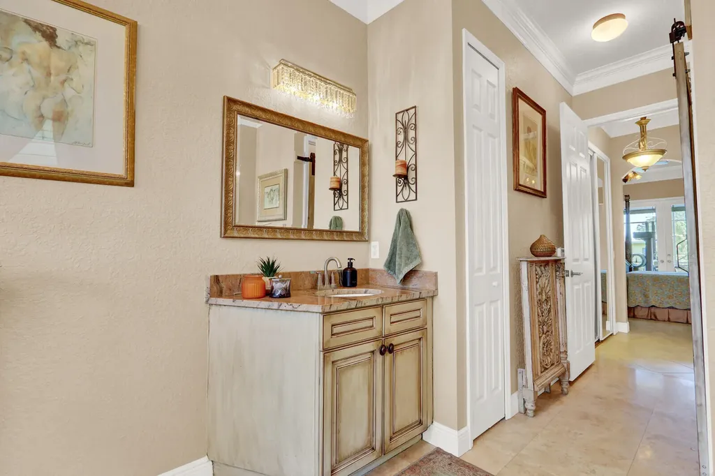 2043 SE Bisbee Street Port St Lucie FL 34952