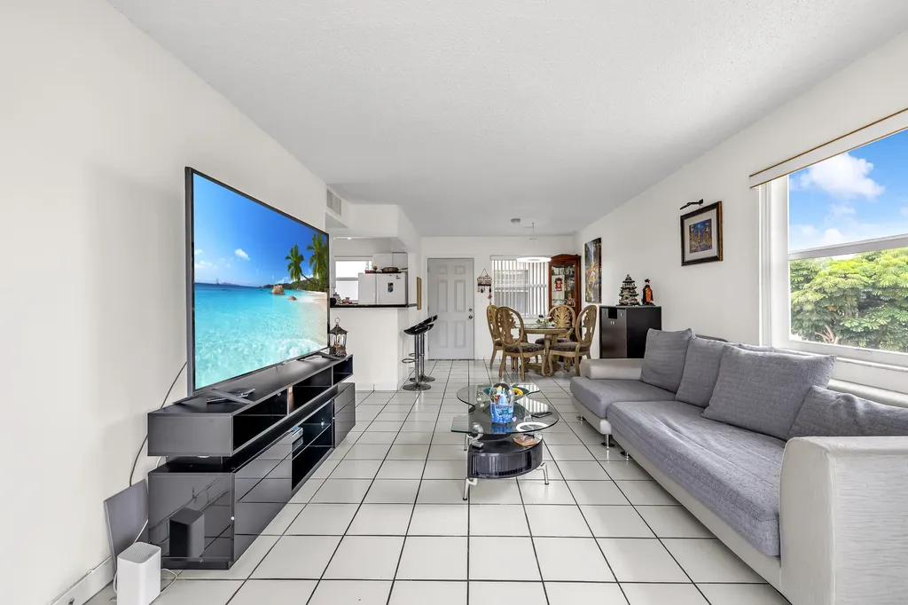 6507 Winfield Boulevard Margate FL 33063