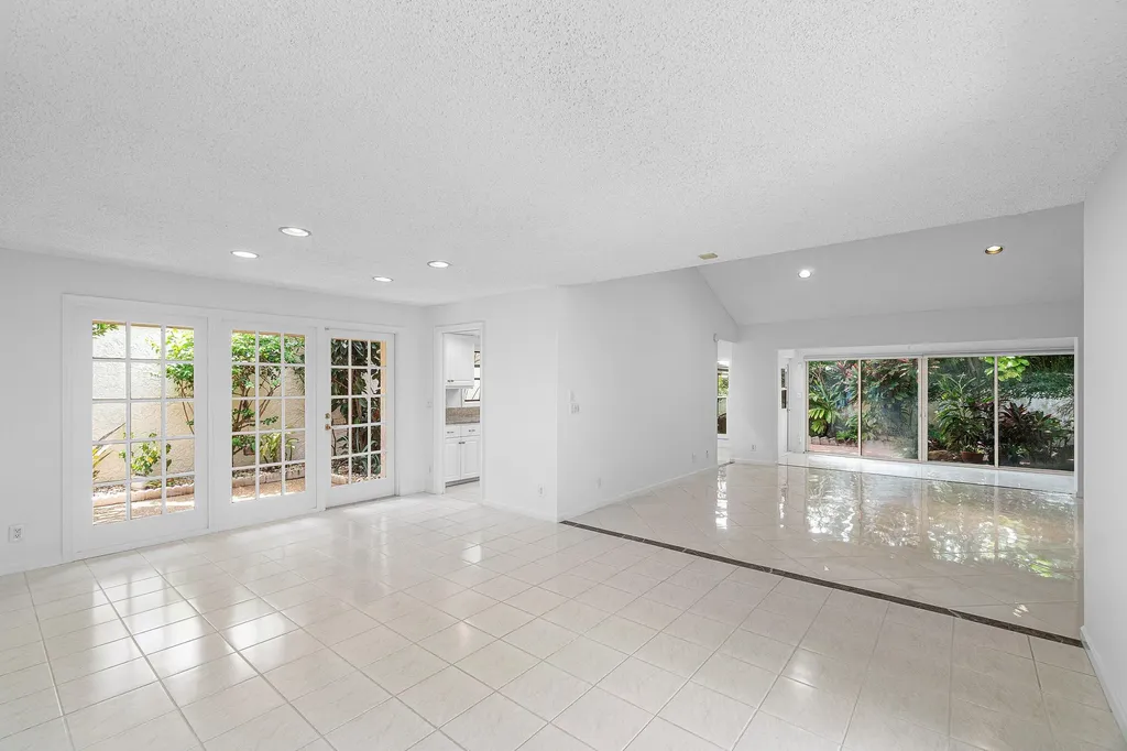 5635 Kiowa Circle Boynton Beach FL 33437