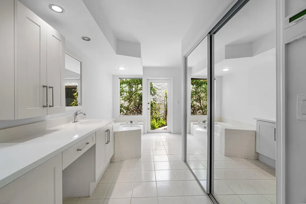 5635 Kiowa Circle Boynton Beach FL 33437