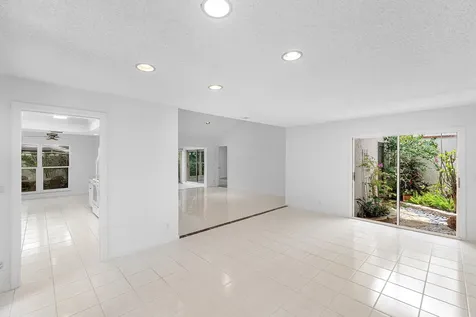 5635 Kiowa Circle Boynton Beach FL 33437