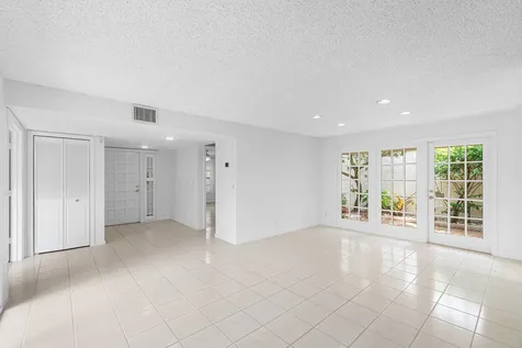 5635 Kiowa Circle Boynton Beach FL 33437
