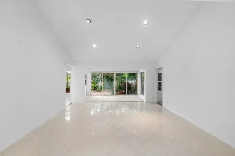 5635 Kiowa Circle Boynton Beach FL 33437
