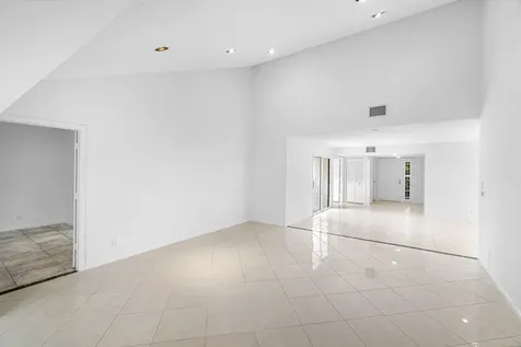 5635 Kiowa Circle Boynton Beach FL 33437