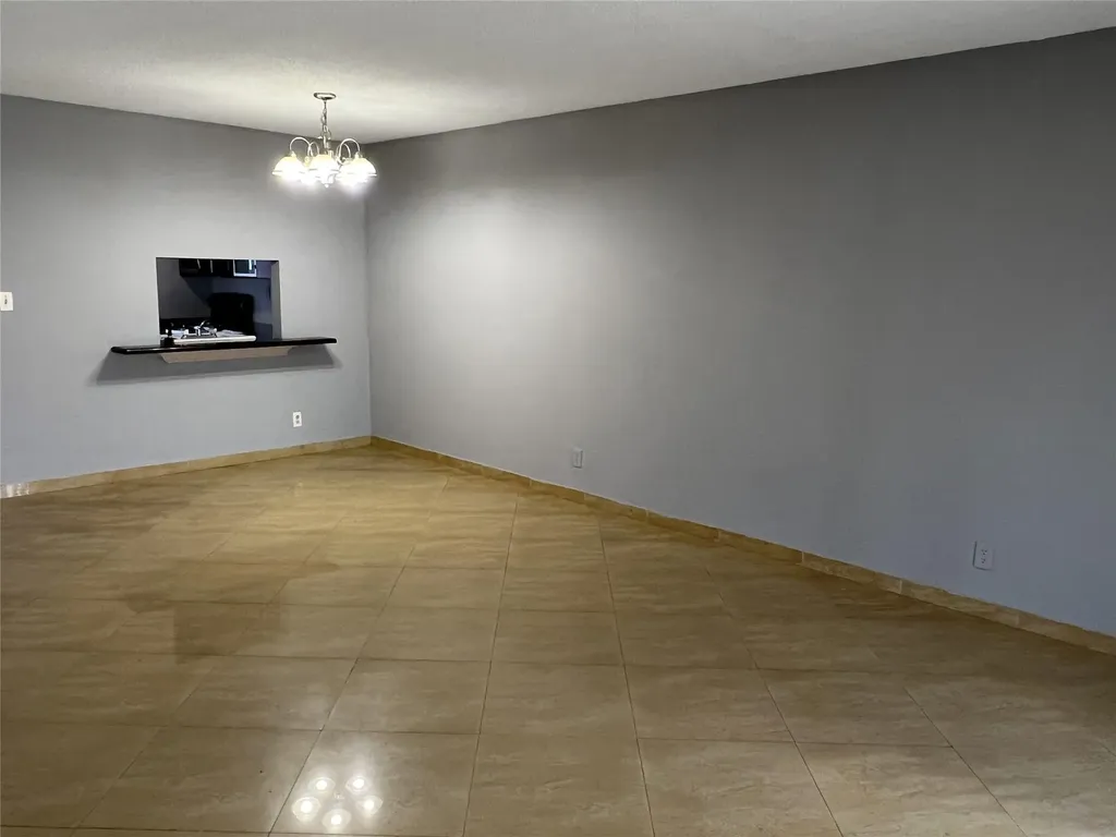 9272 SW 3rd Street Boca Raton FL 33428