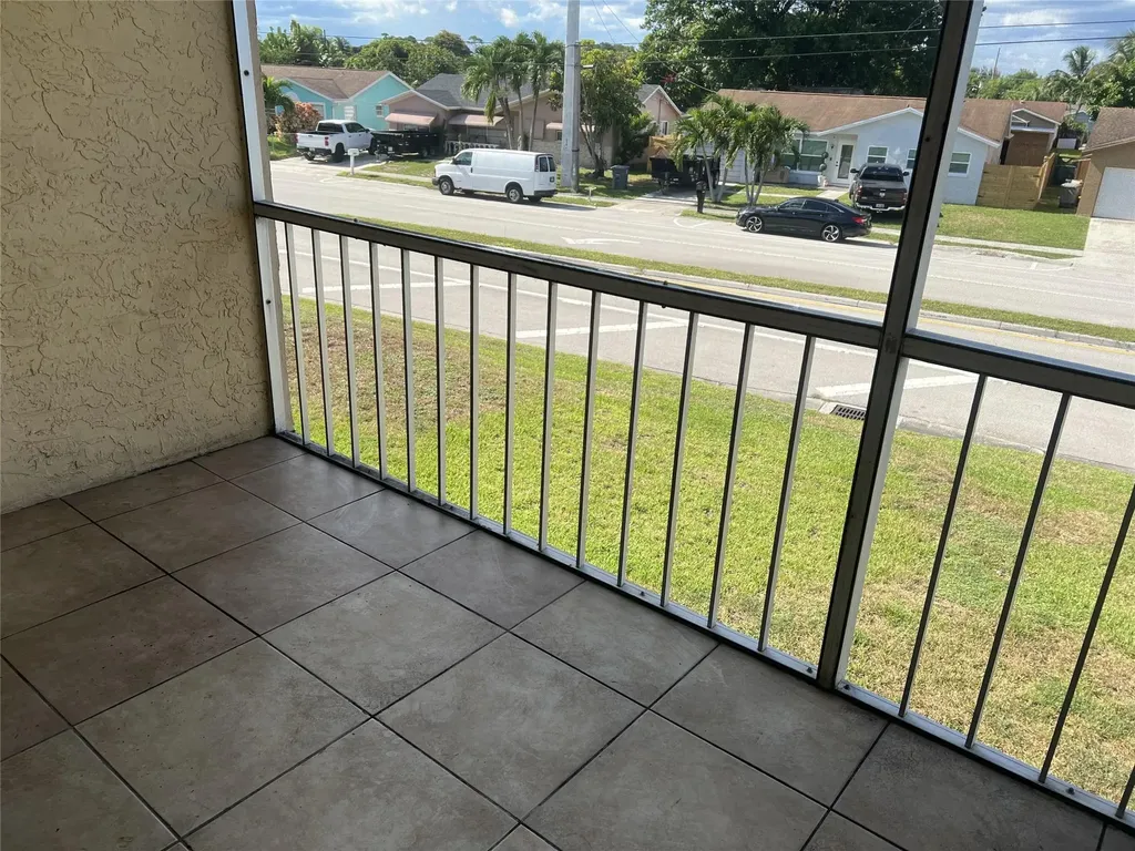 9272 SW 3rd Street Boca Raton FL 33428