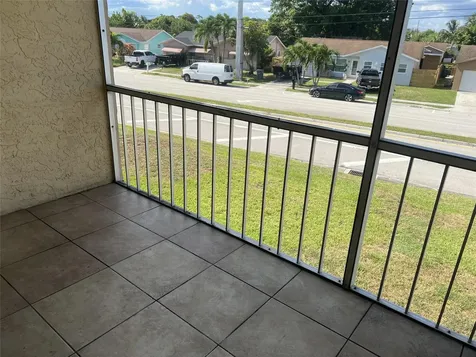 9272 SW 3rd Street Boca Raton FL 33428