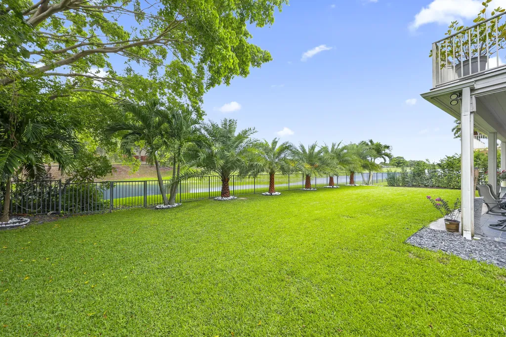 12253 Glenmore Drive Coral Springs FL 33071
