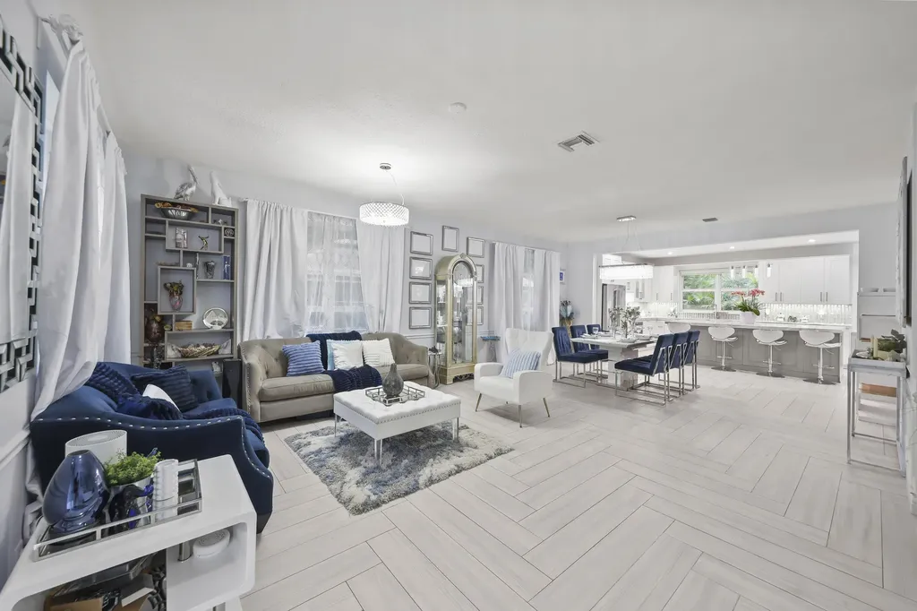 12253 Glenmore Drive Coral Springs FL 33071