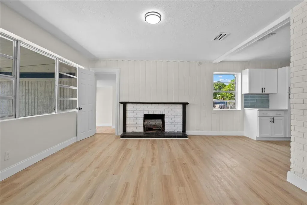 1306 S C Terrace Lake Worth Beach FL 33460