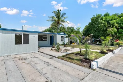 1306 S C Terrace Lake Worth Beach FL 33460