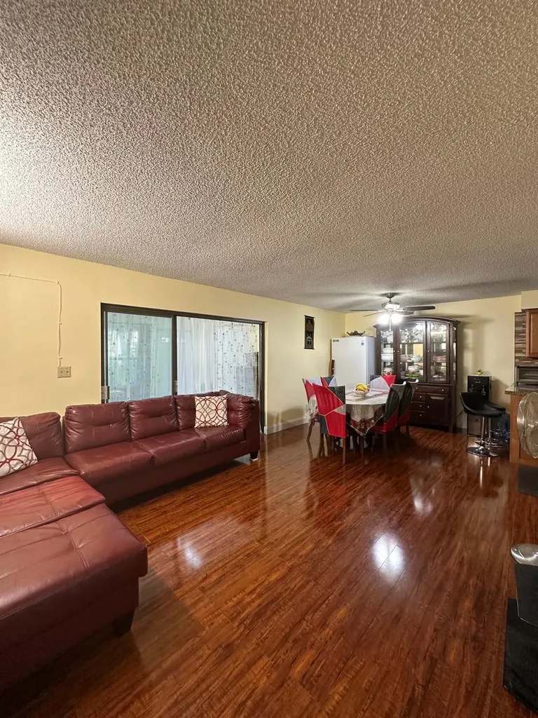 102 Pleasant Hill Lane Tamarac FL 33319