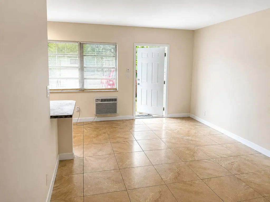 824 NE 16th Street Fort Lauderdale FL 33304