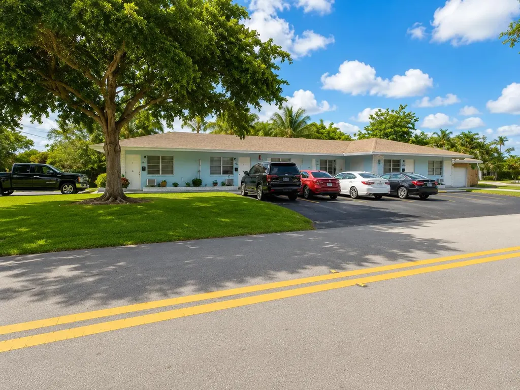 824 NE 16th Street Fort Lauderdale FL 33304
