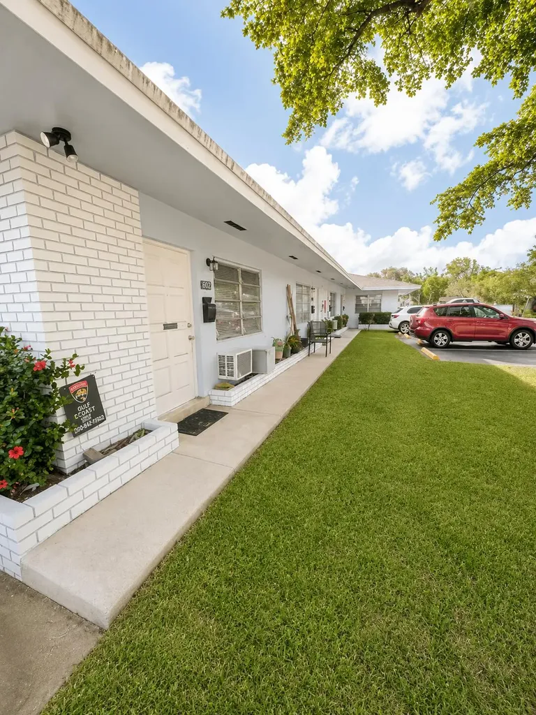 824 NE 16th Street Fort Lauderdale FL 33304