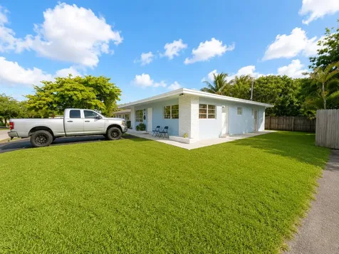 824 NE 16th Street Fort Lauderdale FL 33304