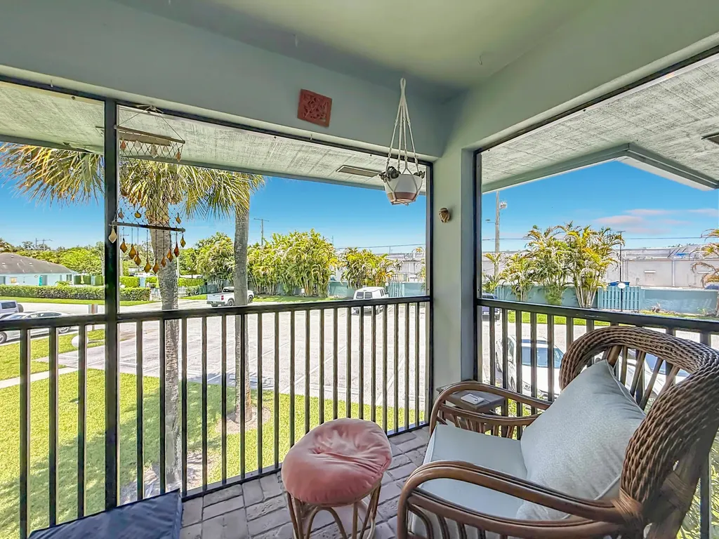 950 S Kanner Highway Stuart FL 34994