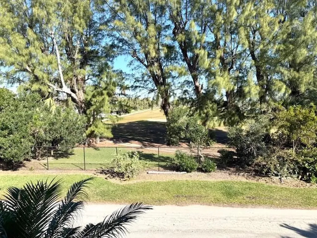 131 N Golfview Road Lake Worth FL 33460