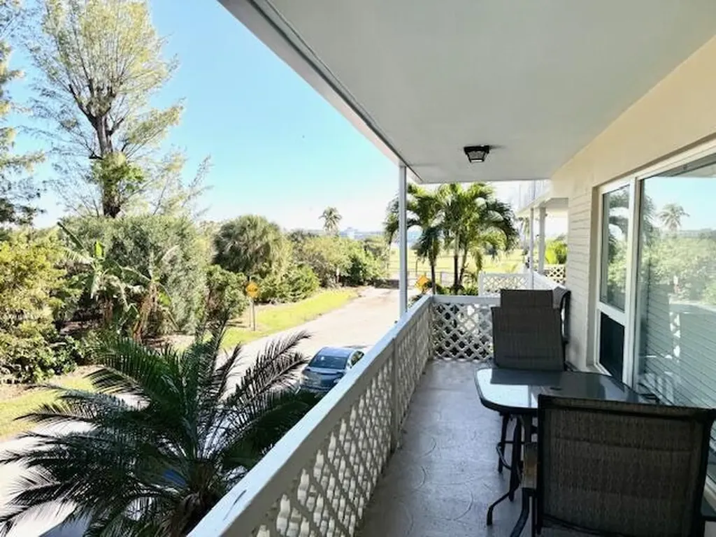 131 N Golfview Road Lake Worth FL 33460