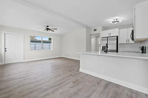 2415 Lewis West Palm Beach FL 33415