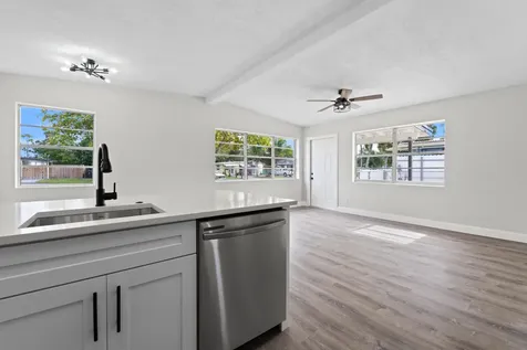 2415 Lewis West Palm Beach FL 33415
