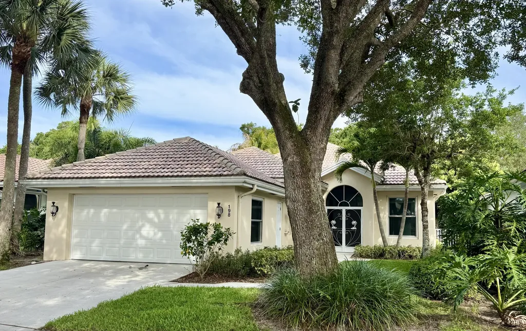 198 Hampton Circle Jupiter FL 33458