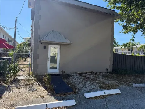608 NE 29th Drive Wilton Manors FL 33334