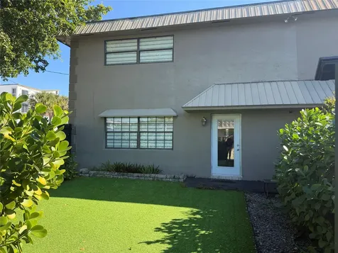 608 NE 29th Drive Wilton Manors FL 33334
