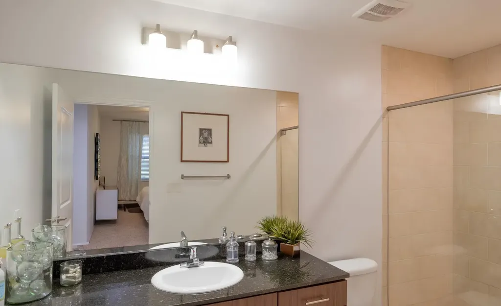 1517 Cameron Samuel Lane West Palm Beach FL 33401