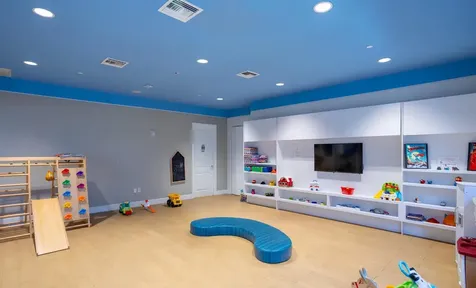 1517 Cameron Samuel Lane West Palm Beach FL 33401