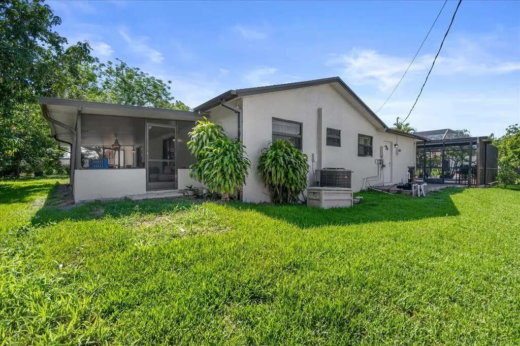1896 71st Street S Boynton Beach FL 33426