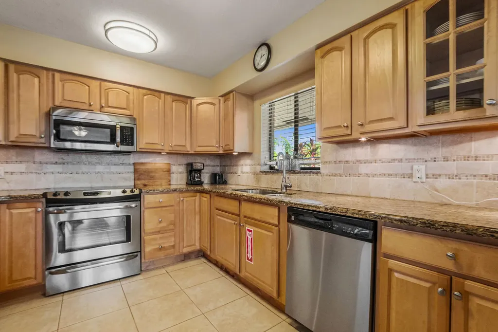 4850 NE 25th Avenue Fort Lauderdale FL 33308