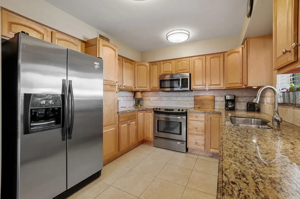 4850 NE 25th Avenue Fort Lauderdale FL 33308