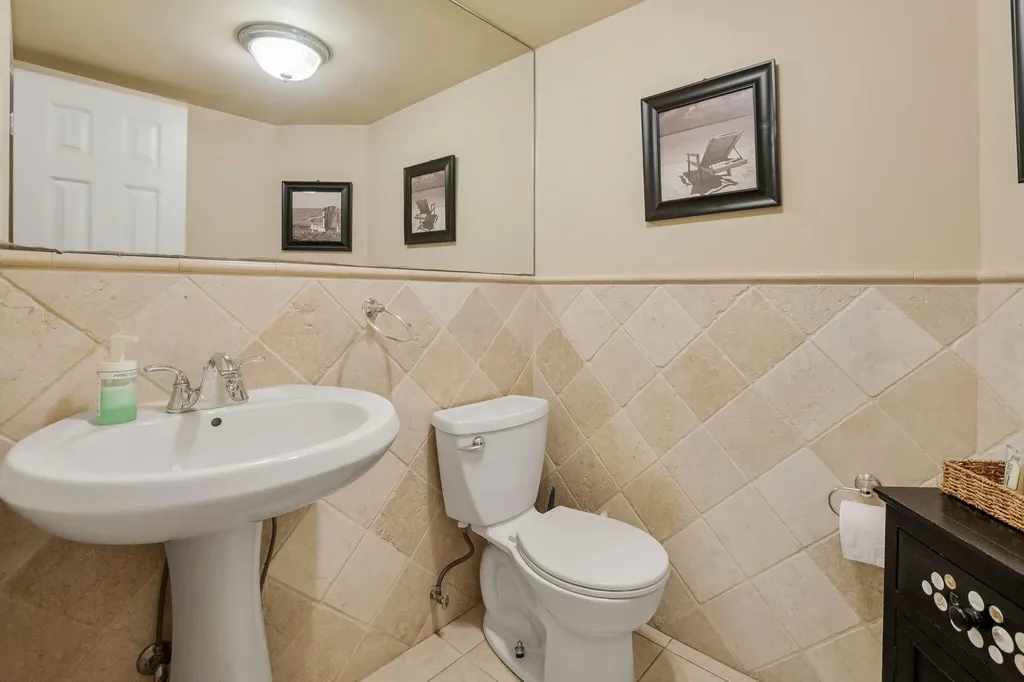 4850 NE 25th Avenue Fort Lauderdale FL 33308
