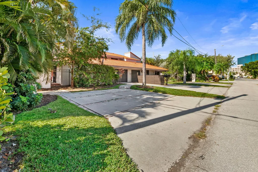 4850 NE 25th Avenue Fort Lauderdale FL 33308