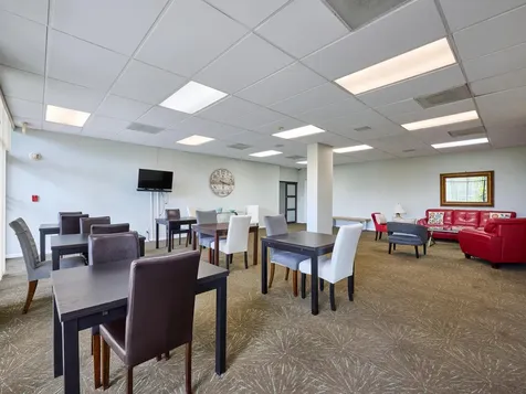 2425 Presidential Way West Palm Beach FL 33401
