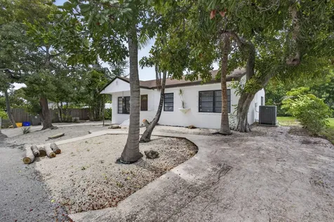 1875 Ridge Road Juno Beach FL 33408