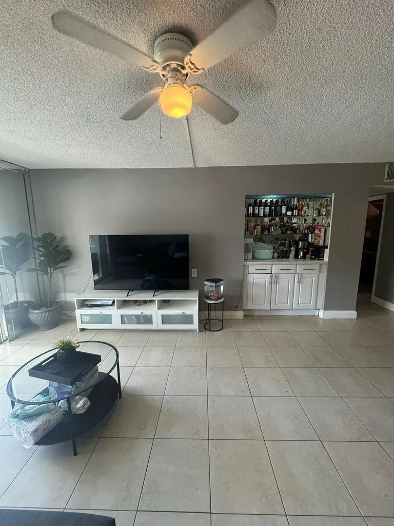 404 NW 68th Avenue Plantation FL 33317