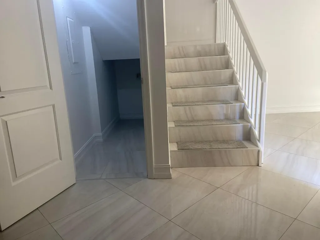910 9th Way West Palm Beach FL 33407