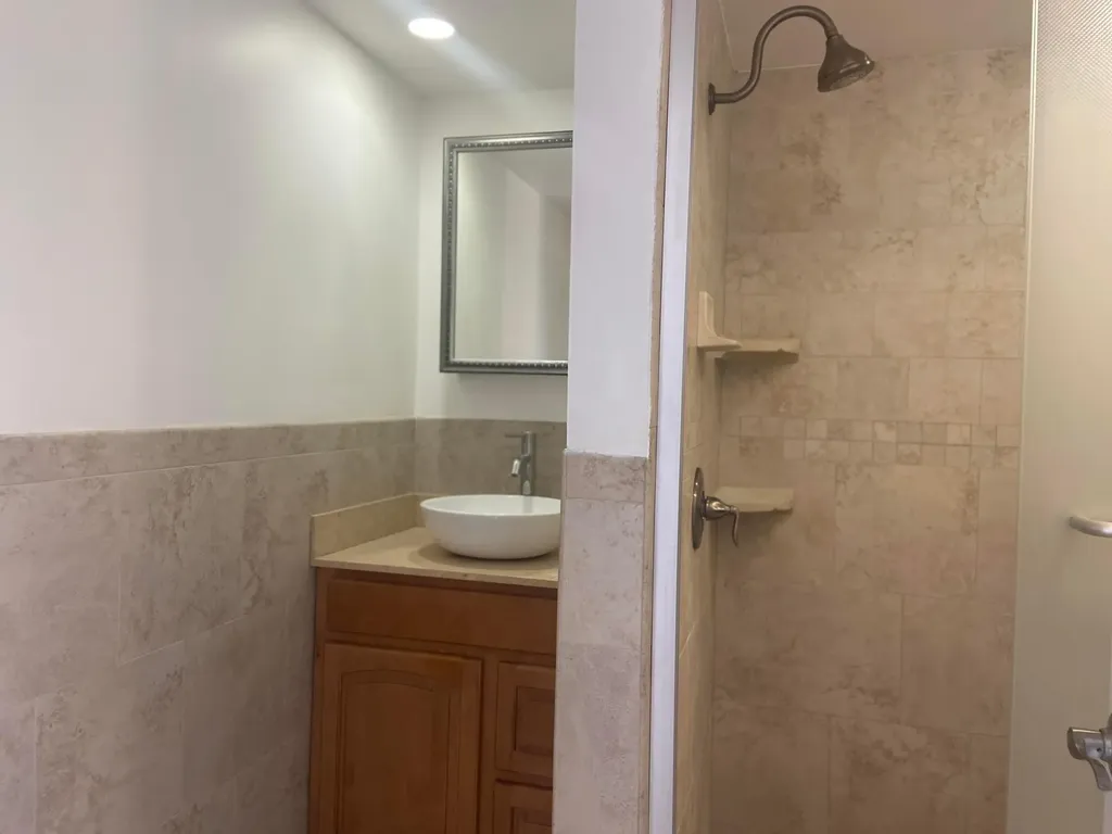 910 9th Way West Palm Beach FL 33407