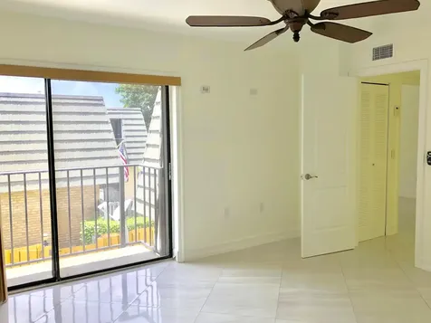 910 9th Way West Palm Beach FL 33407