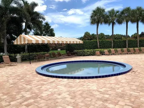910 9th Way West Palm Beach FL 33407