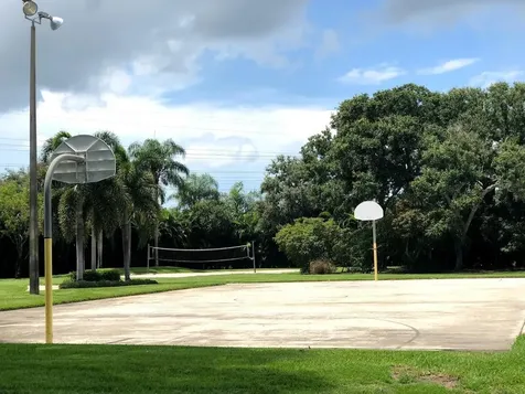 910 9th Way West Palm Beach FL 33407