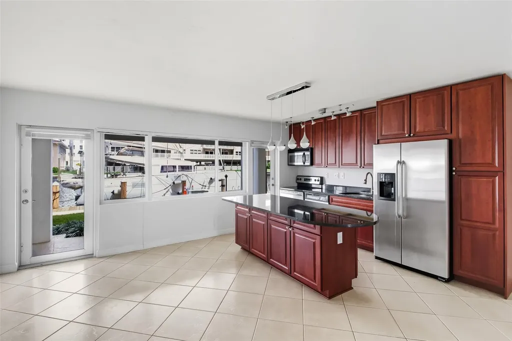 2881 NE 32nd Street Fort Lauderdale FL 33306