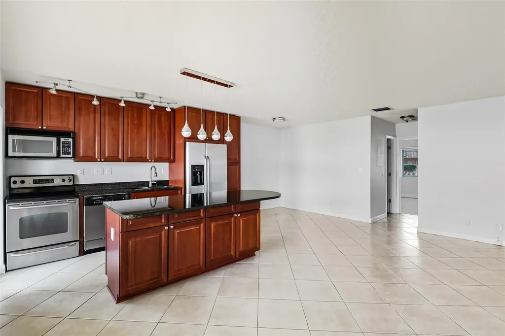 2881 NE 32nd Street Fort Lauderdale FL 33306