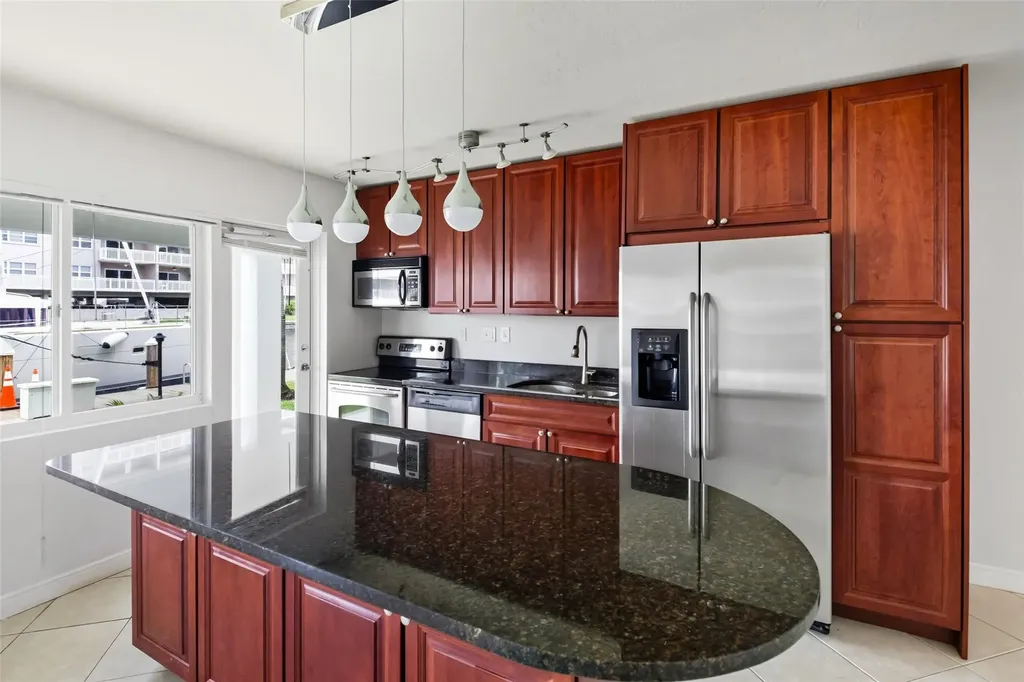 2881 NE 32nd Street Fort Lauderdale FL 33306
