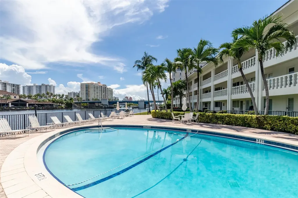 2881 NE 32nd Street Fort Lauderdale FL 33306