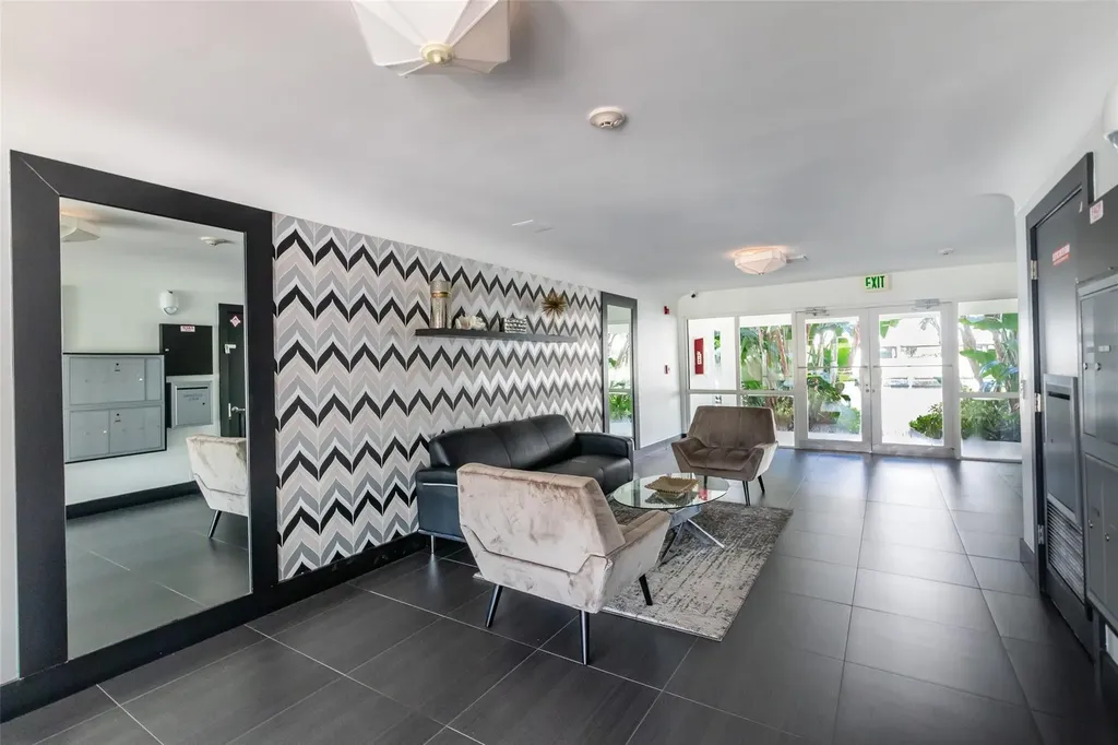 2881 NE 32nd Street Fort Lauderdale FL 33306