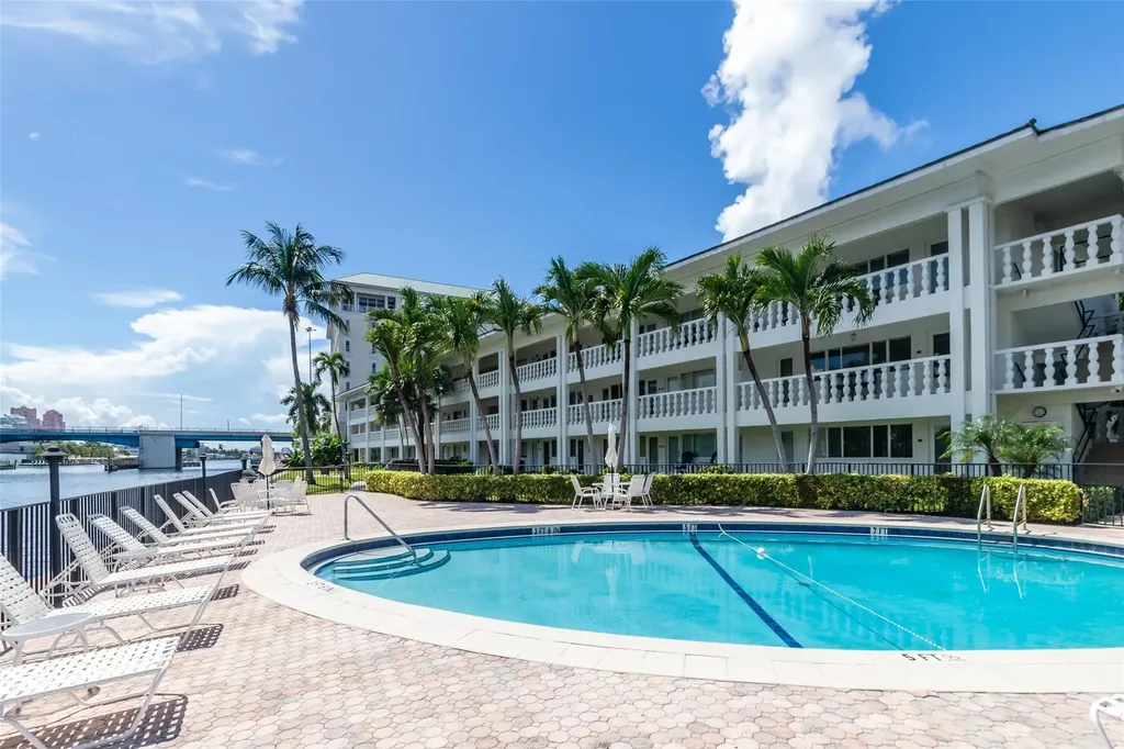2881 NE 32nd Street Fort Lauderdale FL 33306