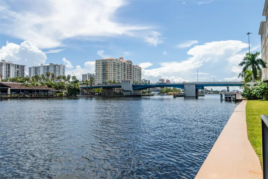 2881 NE 32nd Street Fort Lauderdale FL 33306